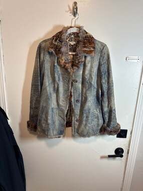 Cache Vintage Distressed Grey Leather Jacket with Rabbit Fur Trim Leopard Lining